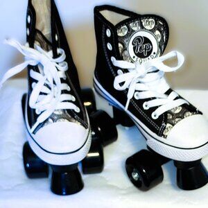 NWOT PopSquad Quad roller-skates Size 1 US